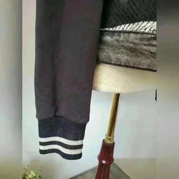 DESIGUAL denim jacket with sporty cuffs. Size 34 (size 2  US) - Picture 3 of 13